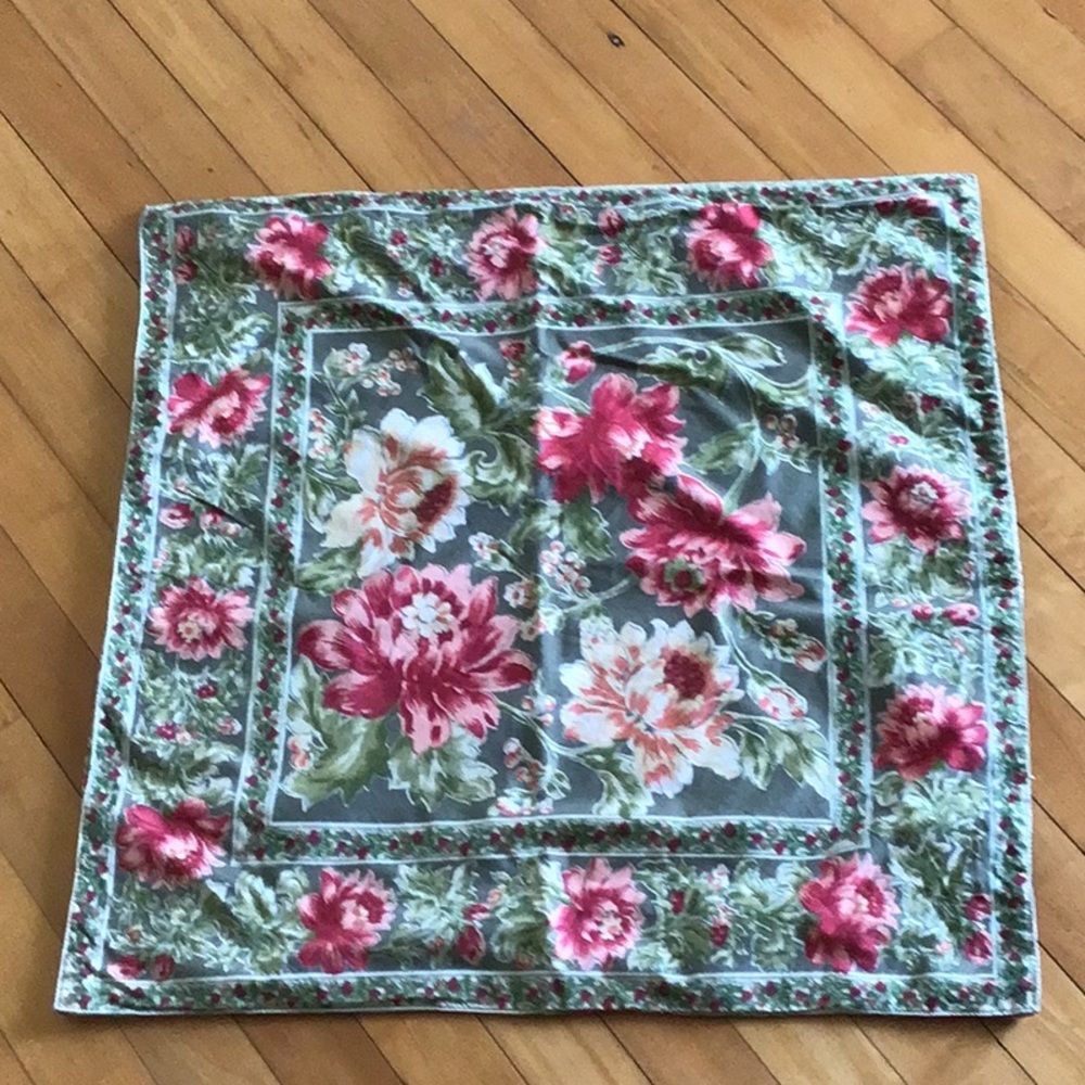 April Cornell 23” square 100% cotton pillow cover
